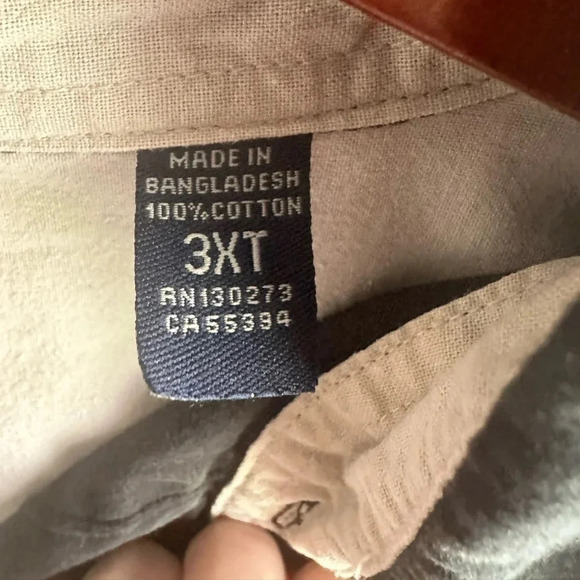 Wrangler black button down shirt. Double pockets Size 3XT - Picture 4 of 4